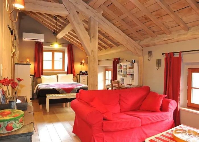 Le Clos De La Fontaine 4* Cheoux